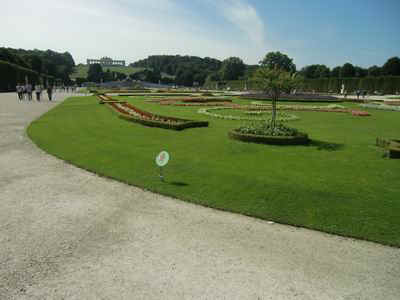 Sch�nbrunn16.JPG (63049 Byte)
