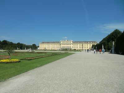 Sch�nbrunn22.JPG (57138 Byte)