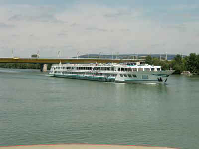 wdru40.JPG (58027 Byte)